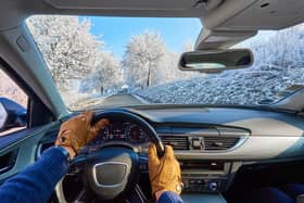 Urge to observe winter driving laws when driving in snow (photo: Shutterstock)