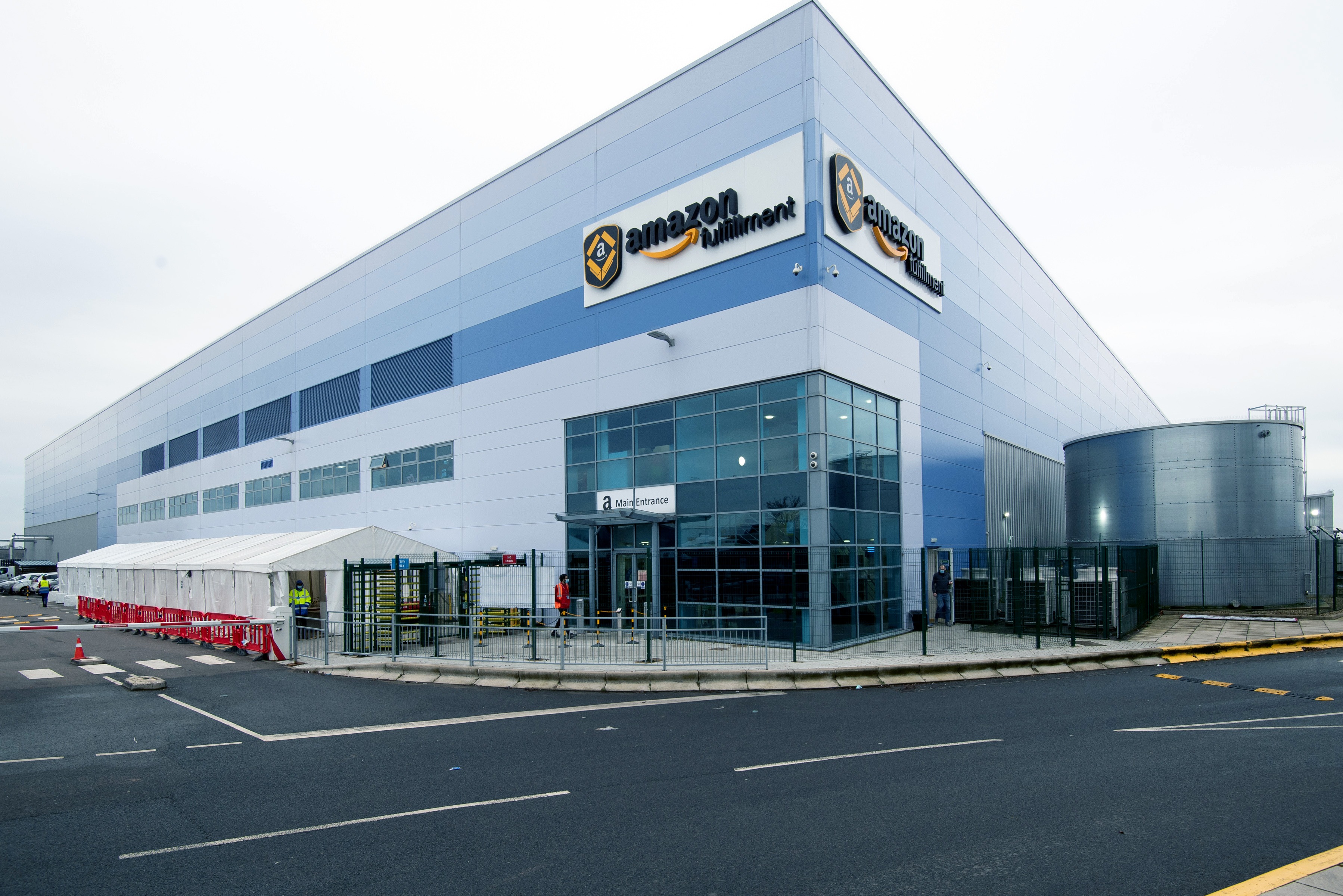 Amazon Daventry announces above-inflation pay rise – to a minimum starting ...