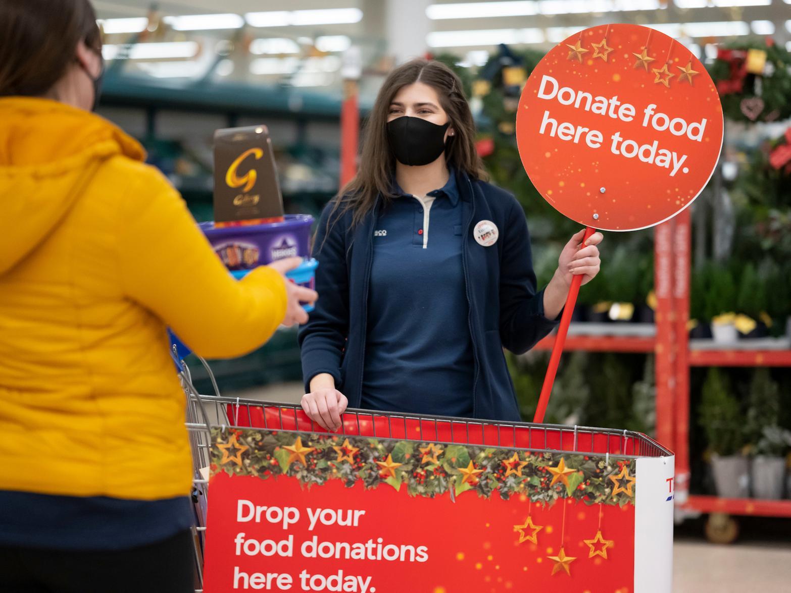 Tesco shoppers in Northampton thanked for helping to donate over a million meals to those struggling during the pandemic - Vimarsana News