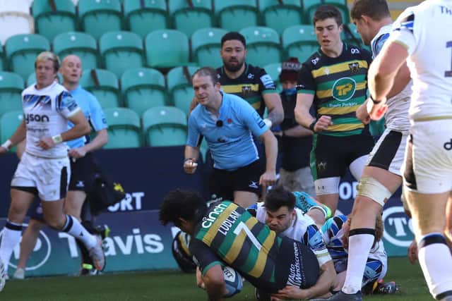Lewis Ludlam came so close to scoring what would have been a crucial try for Saints (pictures: Peter Short)