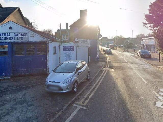 Raunds
New cases: 64
Up 120.7 percent
Weekly rate of cases per 100,000 population: 682.4