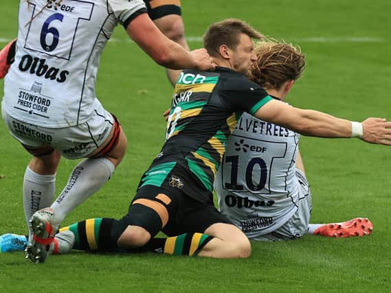 Dan Biggar was forced off after an unfortunate clash with Billy Twelvetrees
