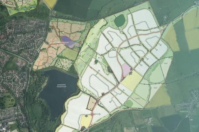Entscheidung über ein großes Bauprojekt mit 3.400 Häusern am Rande einer ...