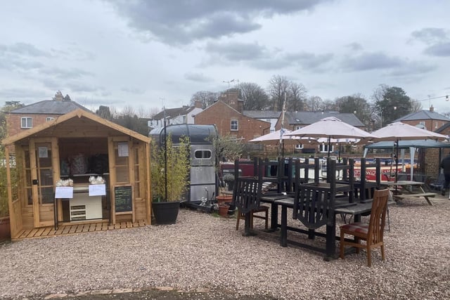 Ning Thai Kitchen is open in Gayton Road, Blisworth from Friday to Sunday. Their main courses change weekly, meaning there is always something new and authentically Thai to try. With outdoor seating to make the most of the lovely weather, the venue has welcomed the Romany Bar to serve drinks in their truck.