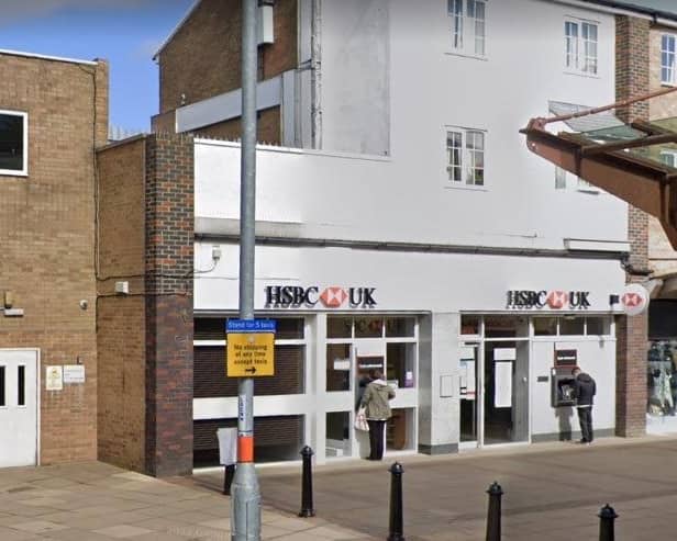 Planning permission has been granted for change of use of the former HSBC building in Daventry. The site will become a Lounge bar.