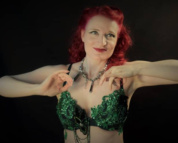 learn to bellydance with Fulya