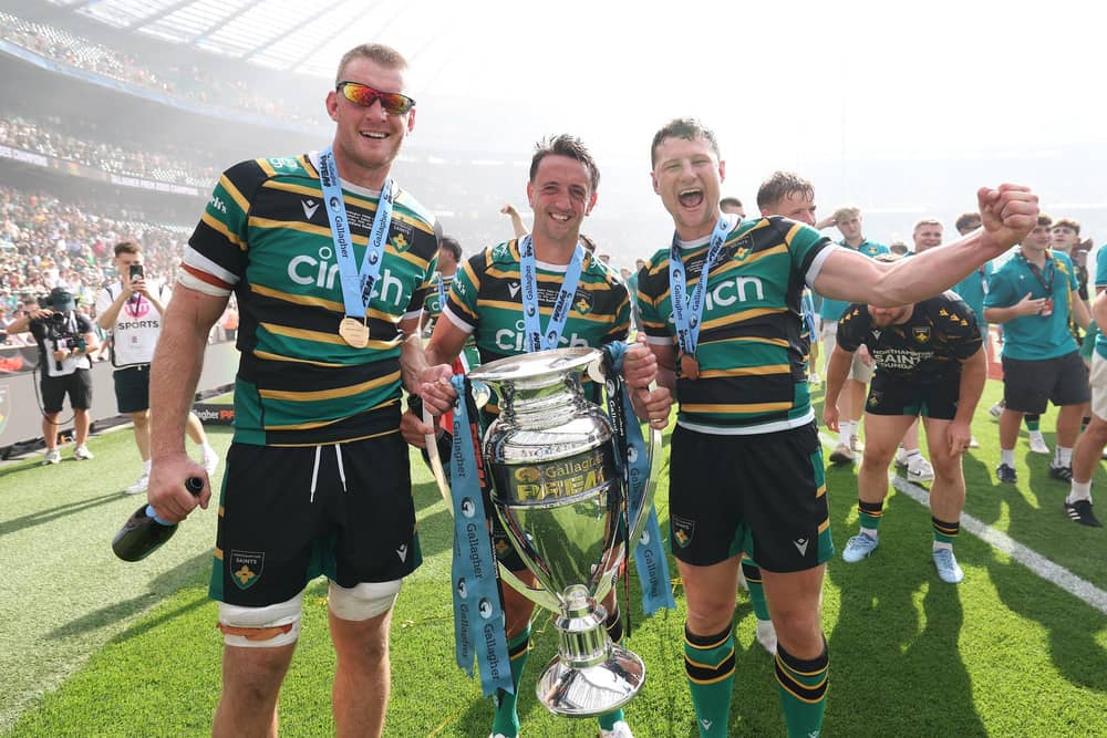 Alex Mitchell (centre) with Alex Coles (left) and Fraser Dingwall (photo by David Rogers/Getty Images)
