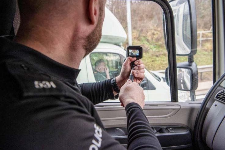 More than 180 driving offences spotted during four days of action on M1 in Northamptonshire - Vimarsana News
