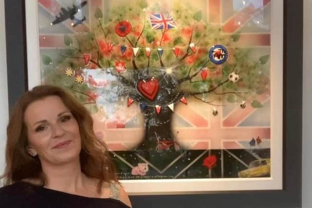 The award-winning Northamptonshire artist, Kealey Farmer, and her limited edition art piece, the ‘Best of British 10’ artwork.