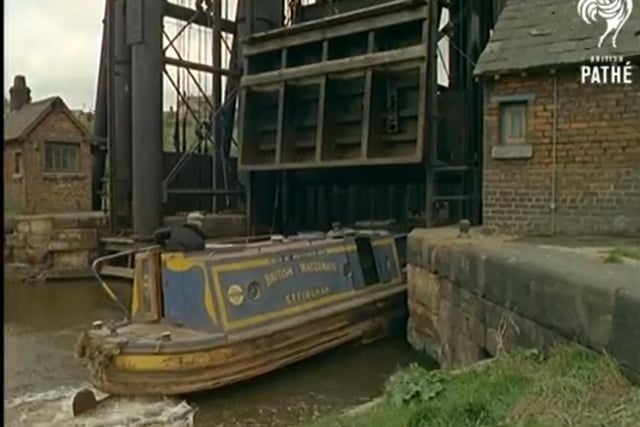 The Effingham filmed by Pathe News in 1964,  entering the Anderton Lift.