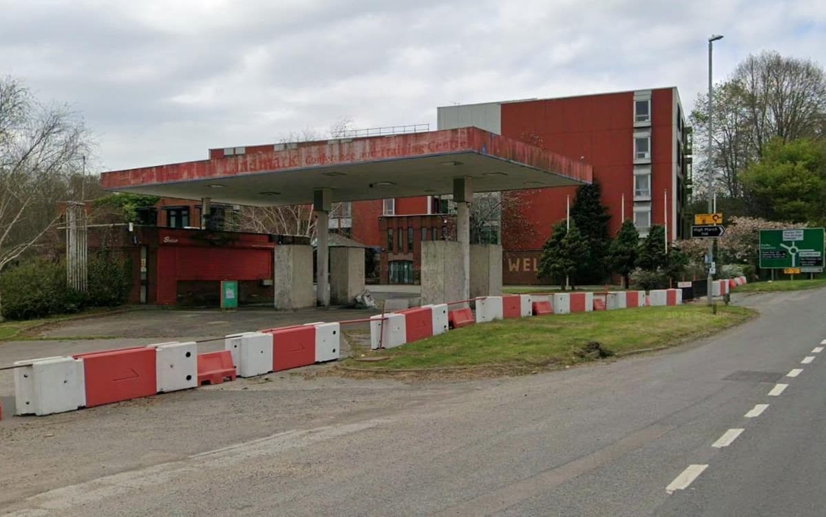 Plans submitted to DEMOLISH former hotel on busy Northamptonshire road ...