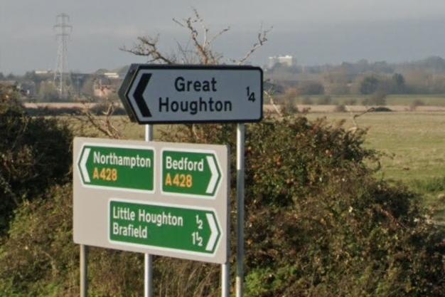 The ‘H’ in ‘Houghton’ seems to disappear among residents. Villagers call it ‘Great Ou-ten’ rather than ‘Great How-ton’.