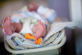 How many babies weighed more than 8lbs 13oz in Northamptonshire in 2021?