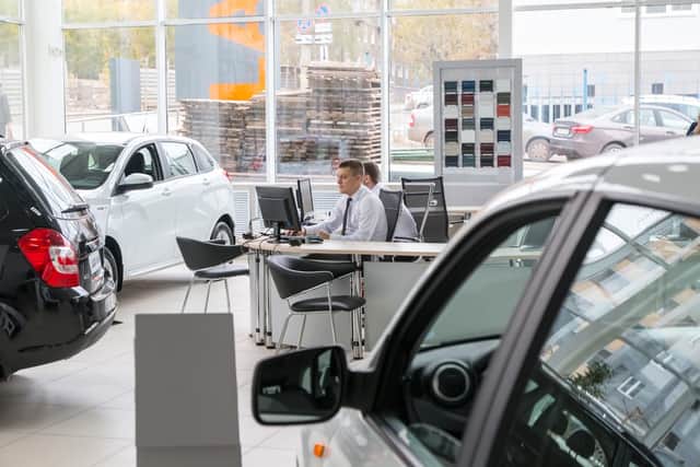 Buyers of new cars have a variety of methods to finance their purchase or lease (Photo: Shutterstock)