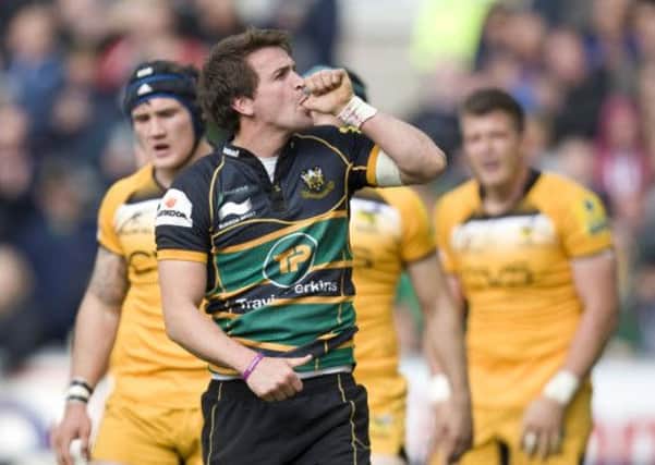 RULE OF THUMB - Lee Dickson grabbed two tries in Saints' win against Wasps (Picture: Linda Dawson)