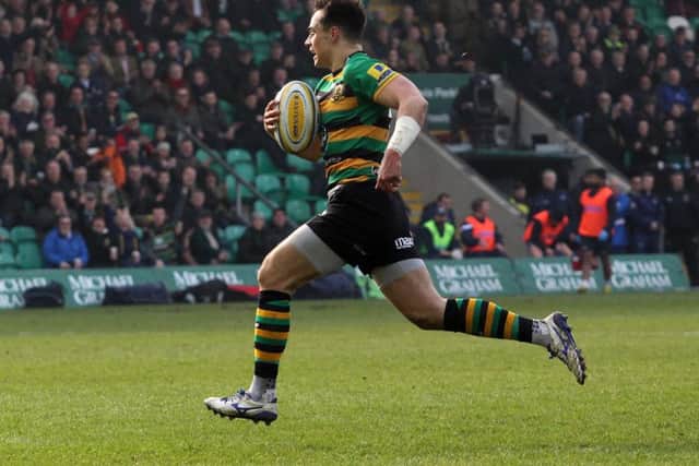 Tom Collins glided in for a try against Sale