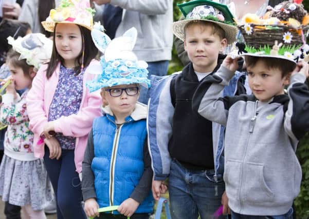 Easter egg hunt and Easter bonnet parade at Daventry Country Park NNL-170418-100731005
