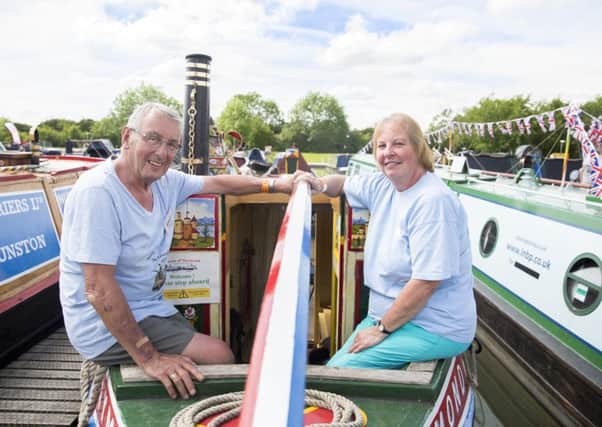 Crick Boat Show 2017
L-R Roger Golder and Sue Brown - Friends of Raymond based at Braunston NNL-170529-161241009