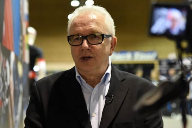 Race director Mick Bennett